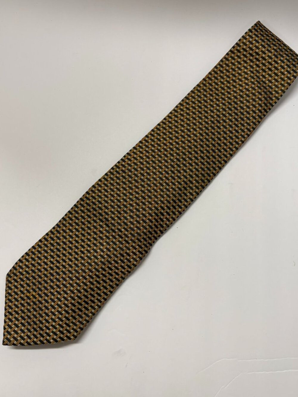 ROUNDTREE & YORKE Yellow Navy Blue men's tie 100% Silk Extra Long 63"